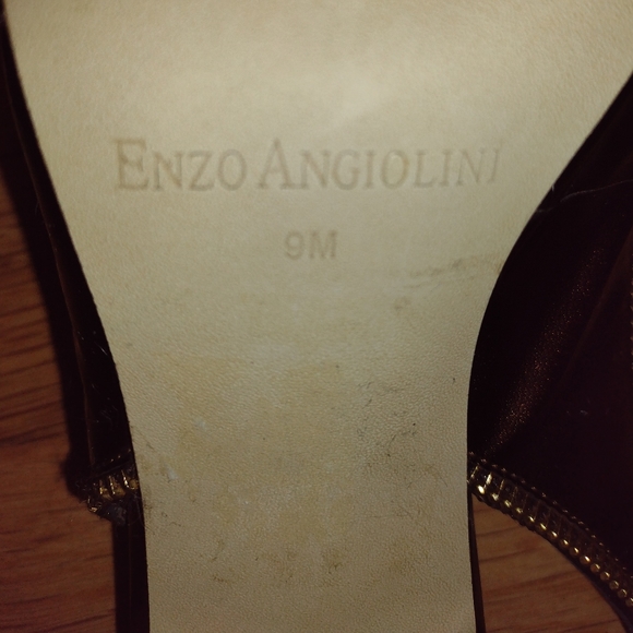 Open-Toed Heels - Picture 5 of 5